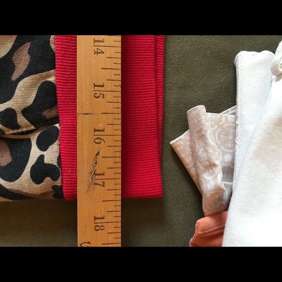 Hello Kitty Hoodie L Excellent Condition - Picture 7 of 8